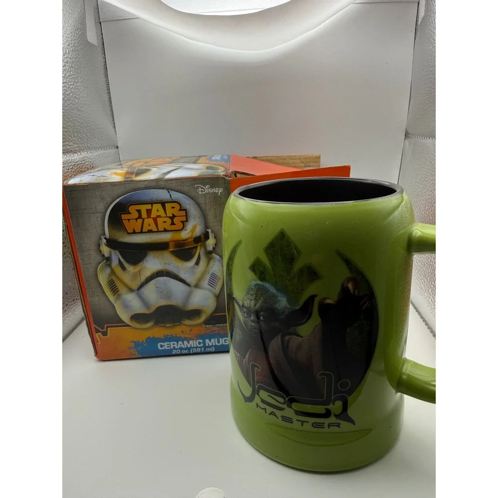 Star Wars Yoda Jedi Master Ceramic Mug 20 oz Green Use The Force Disney New Box